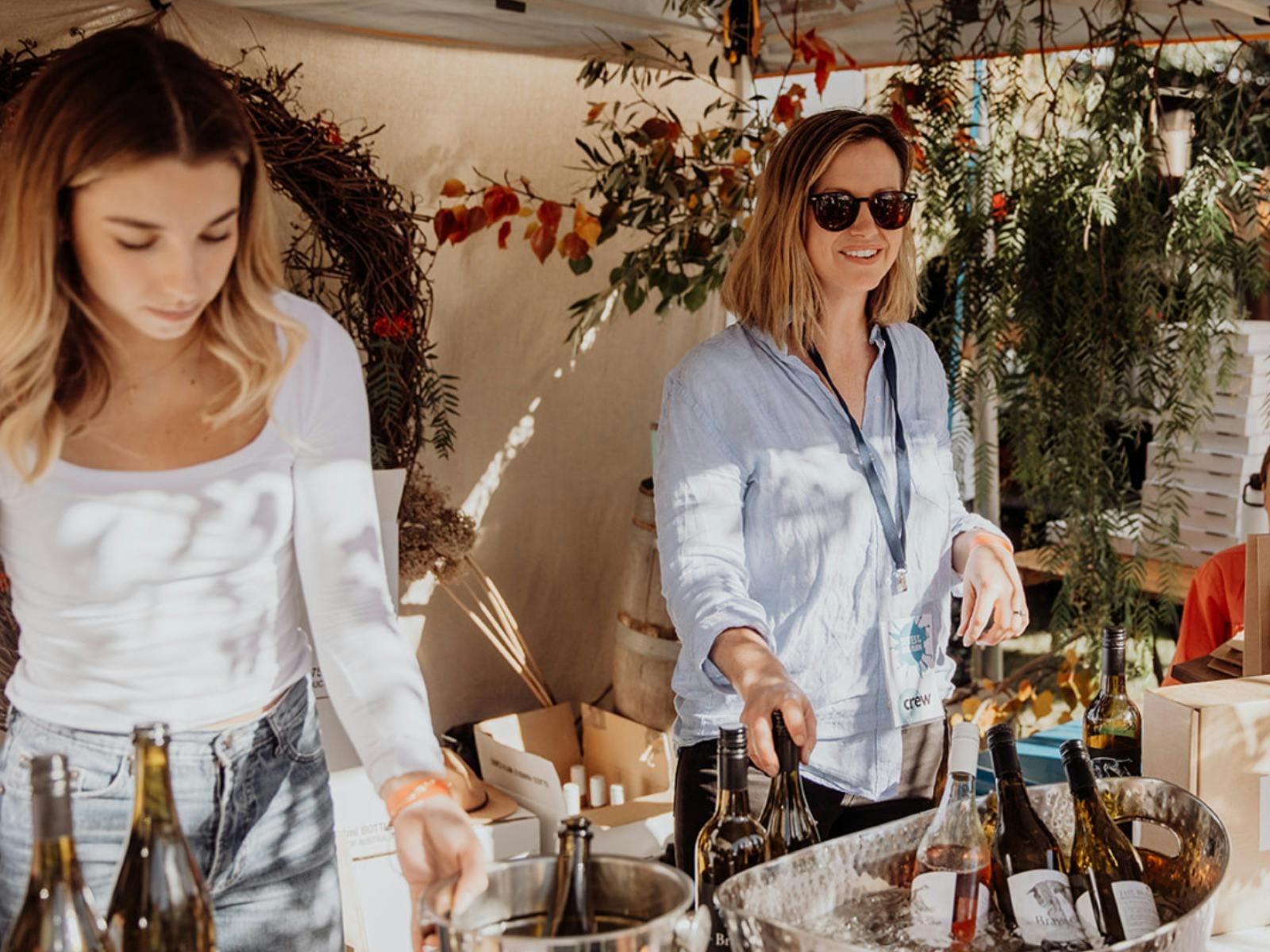 wine vendors smiling