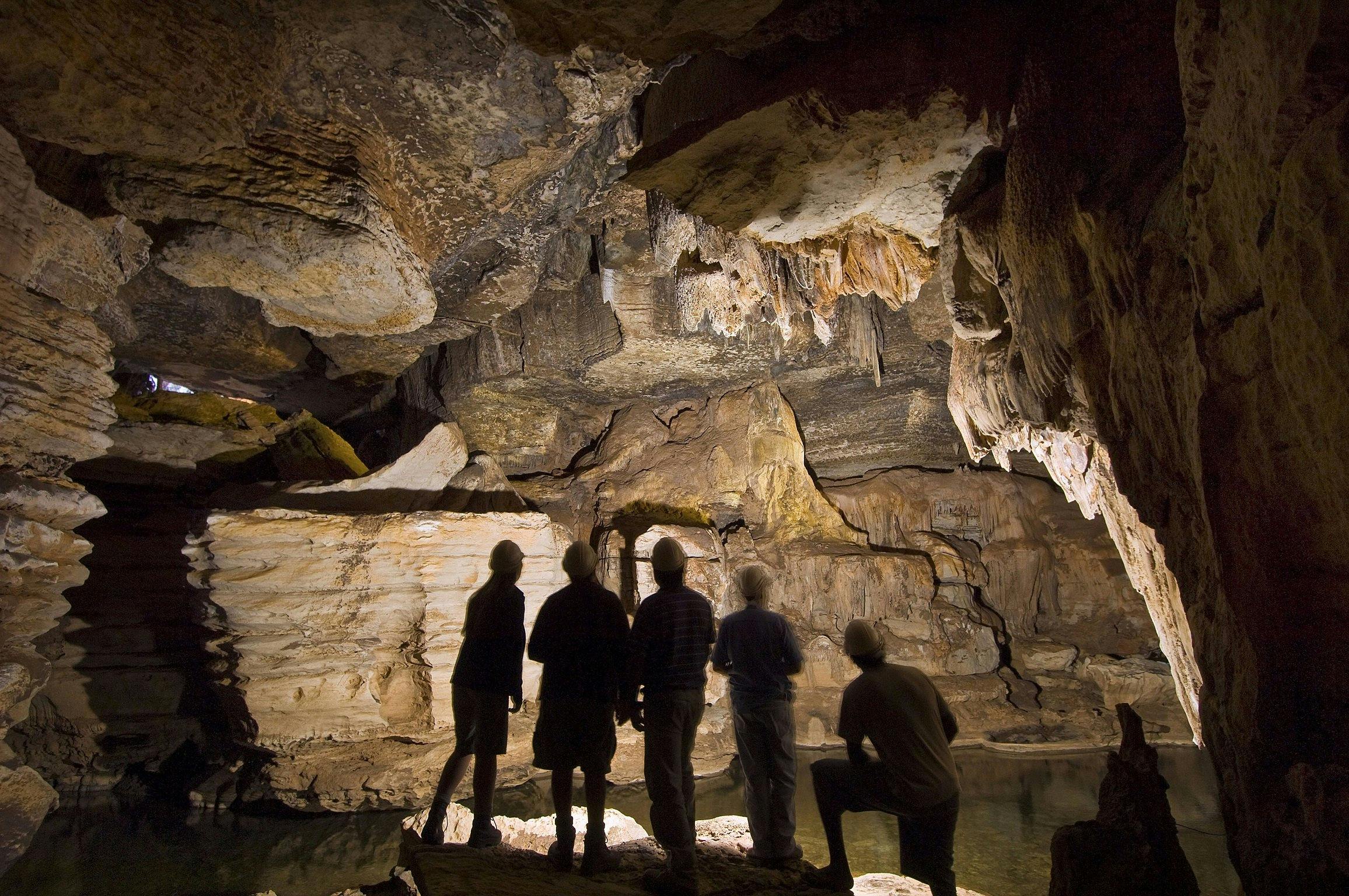 Mimbi Caves Tours and Campground