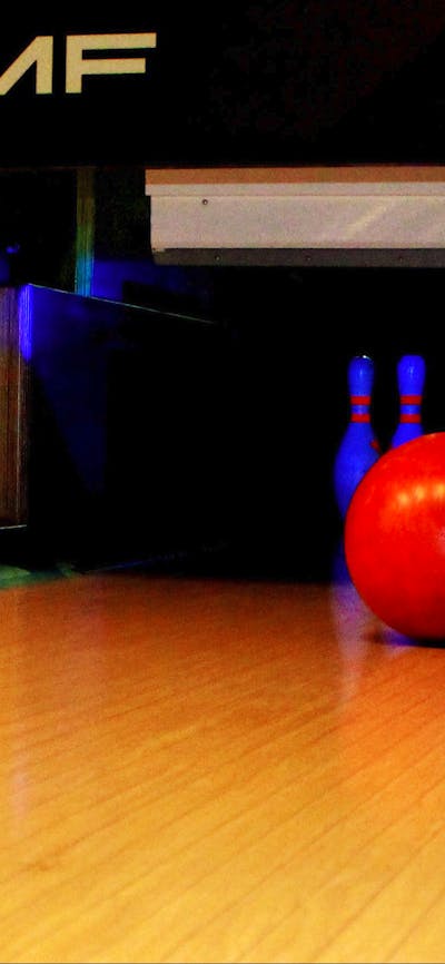 Bowling alley