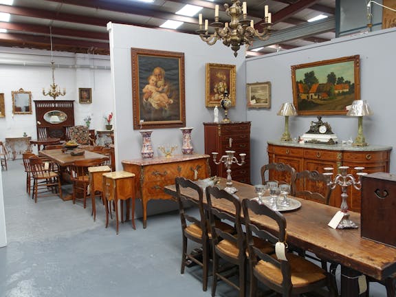 Moonee Ponds Antiques