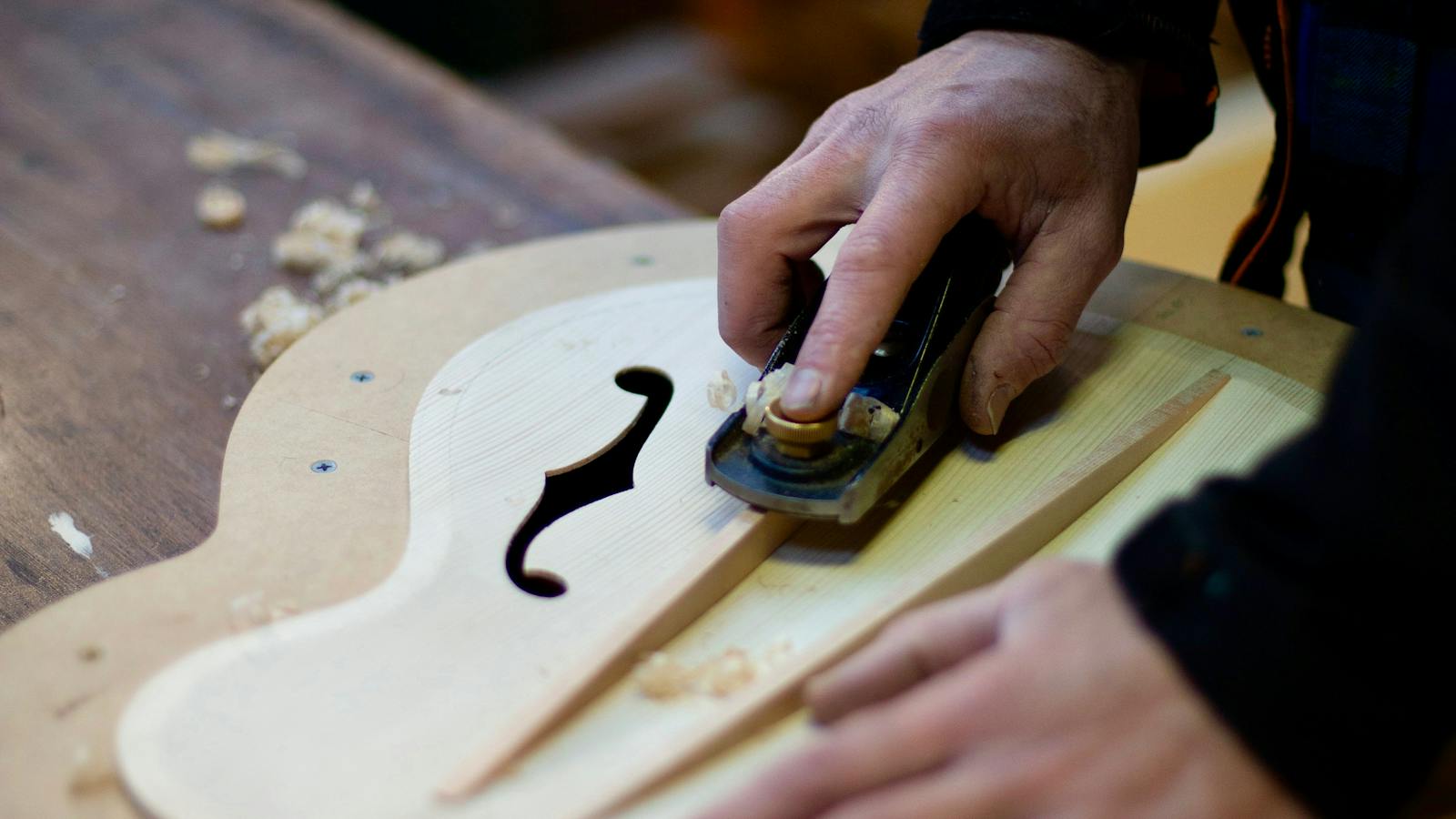 Lachlan MacLennan timber craftsman