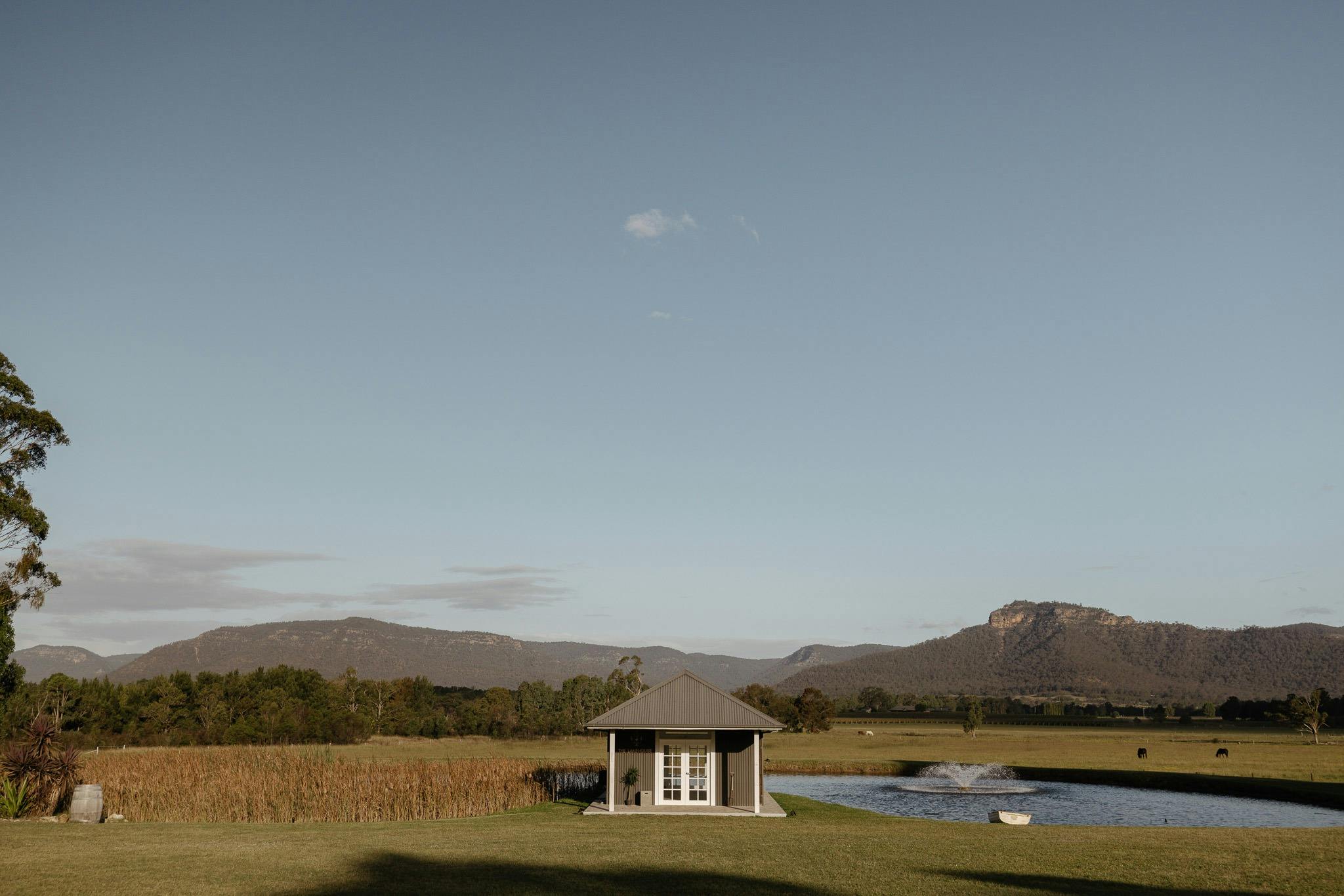 獵人谷健康農場 (The Wellness Farm Hunter Valley) 的斷背山脈 (Brokenback Mountain) 景色