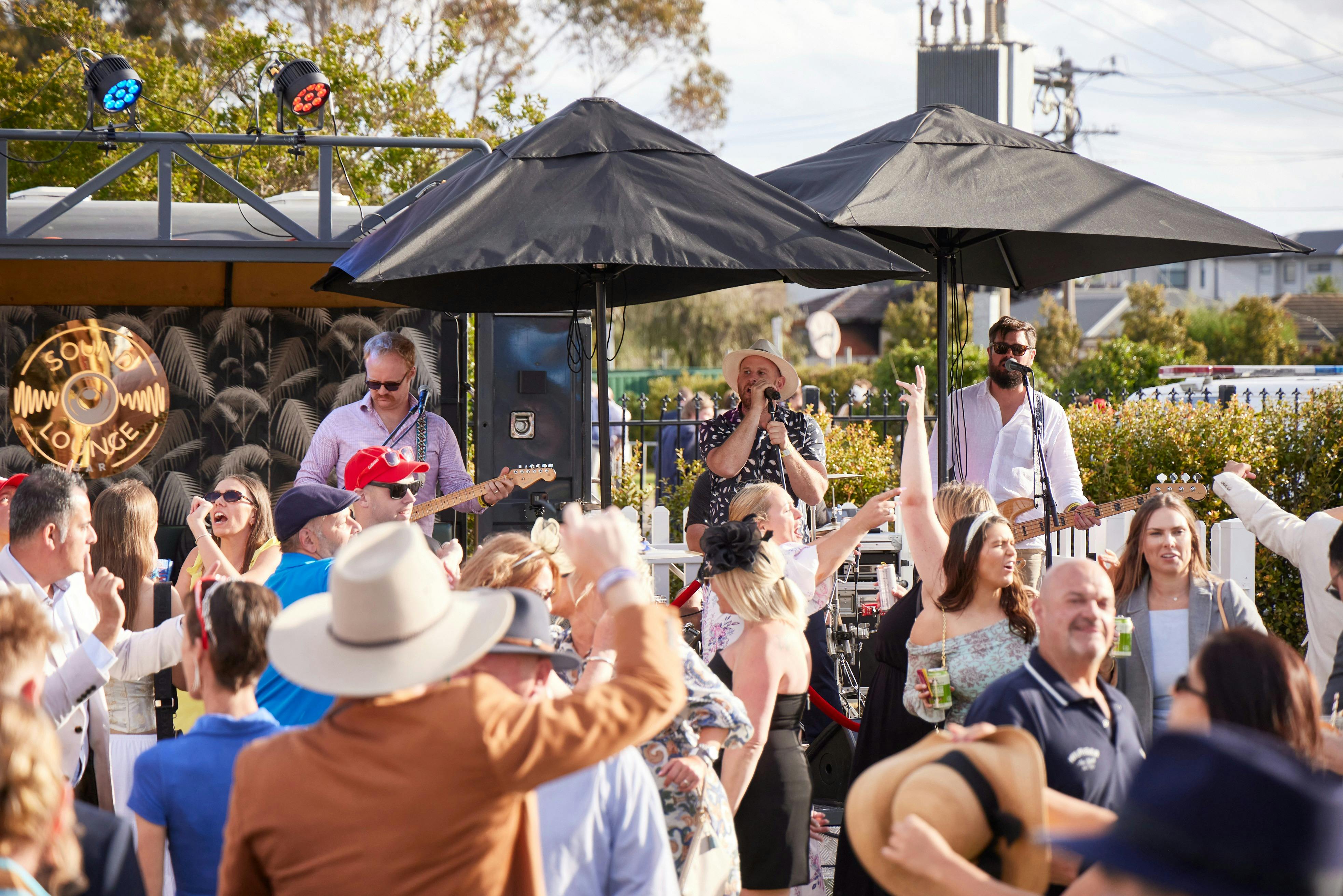 Ladbrokes Geelong Cup