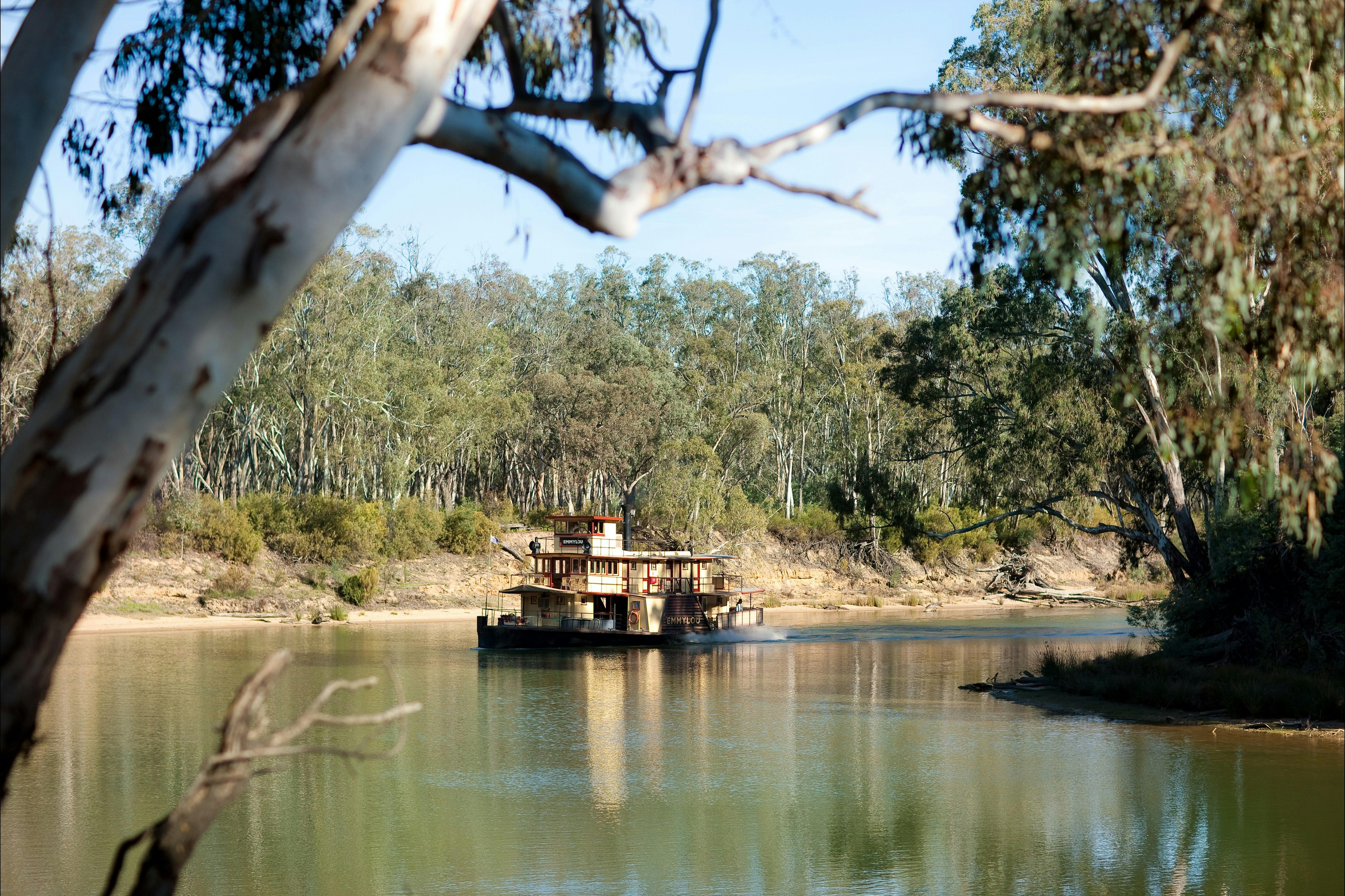 Paddlesteamer travelling on the Murray River