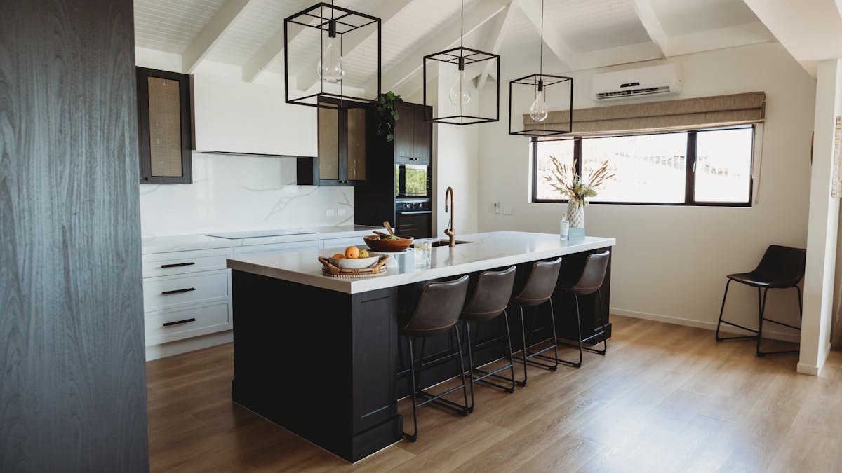 alt text=entertaining kitchen for in house dining