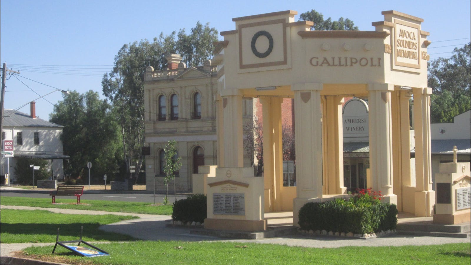 Avoca war memorial, AVOCA - GRAMPIANS