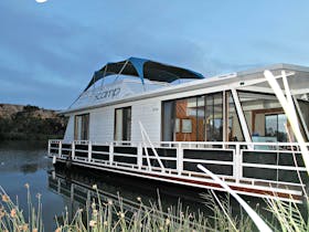 Griffens Marina Houseboats Scamp