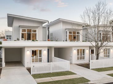 Rubus Residences Berry by Linnaeus Collection