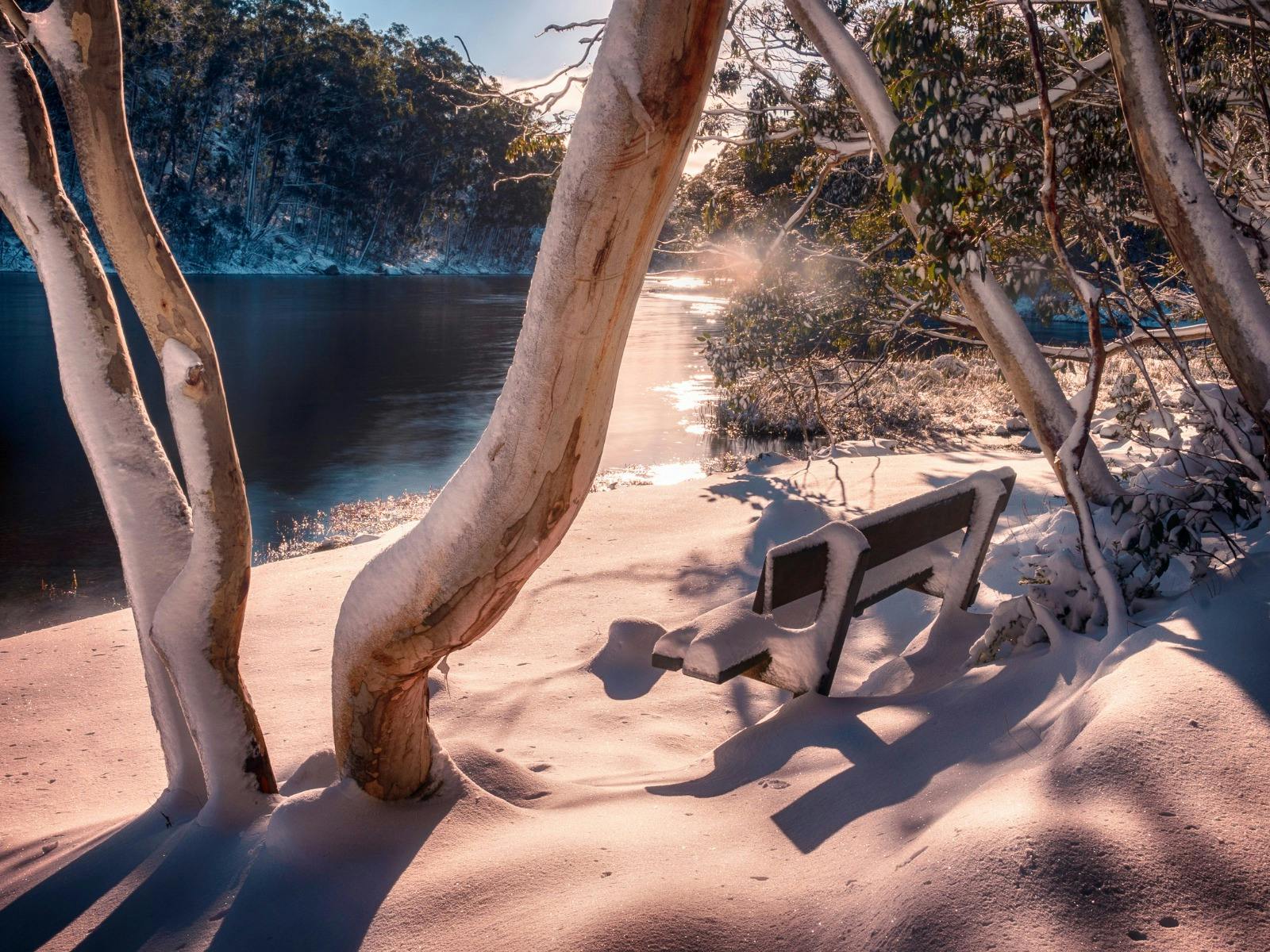 Lake Catani, Mount Buffalo in winter