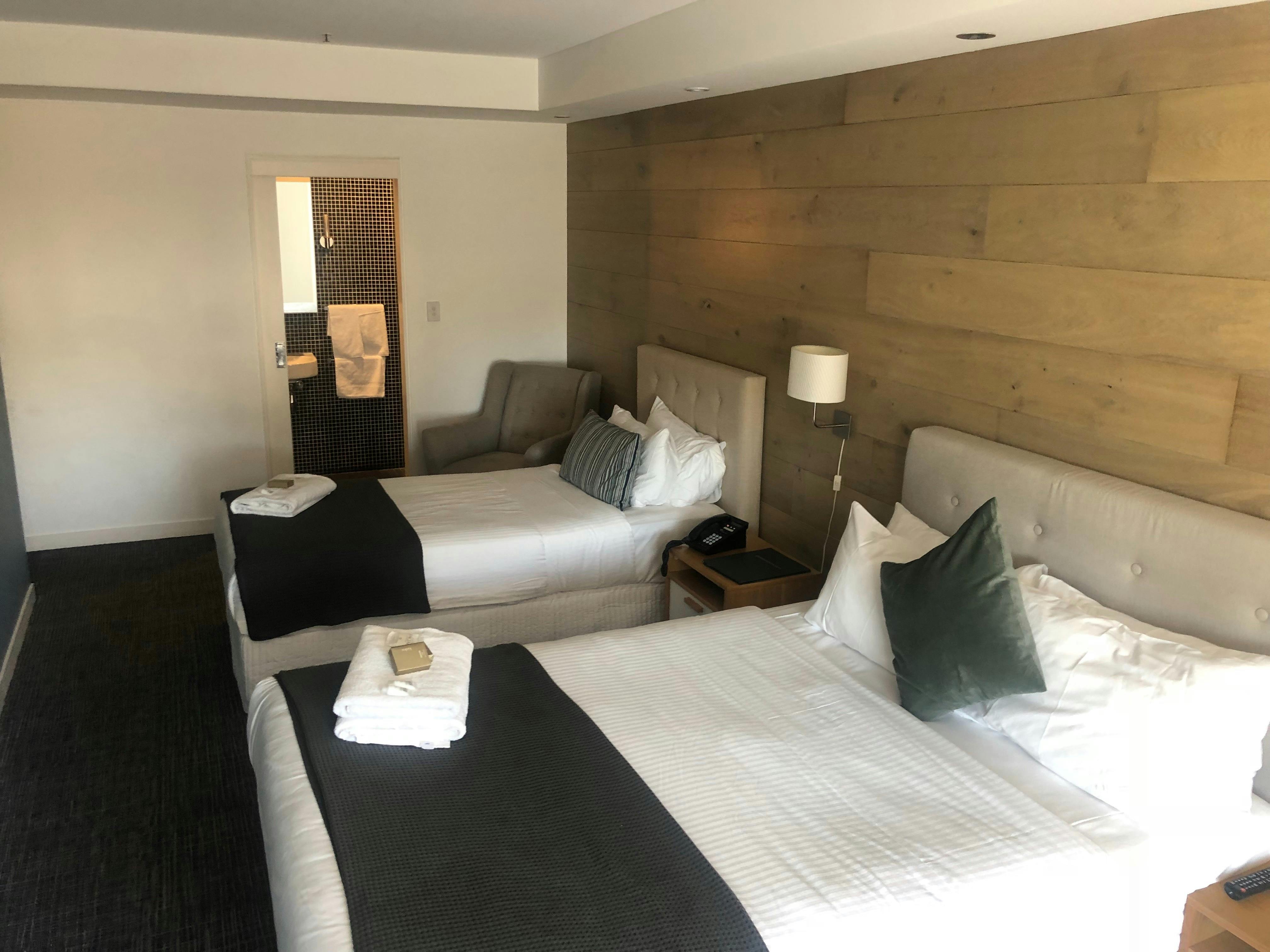 Superior Queen and Single Room