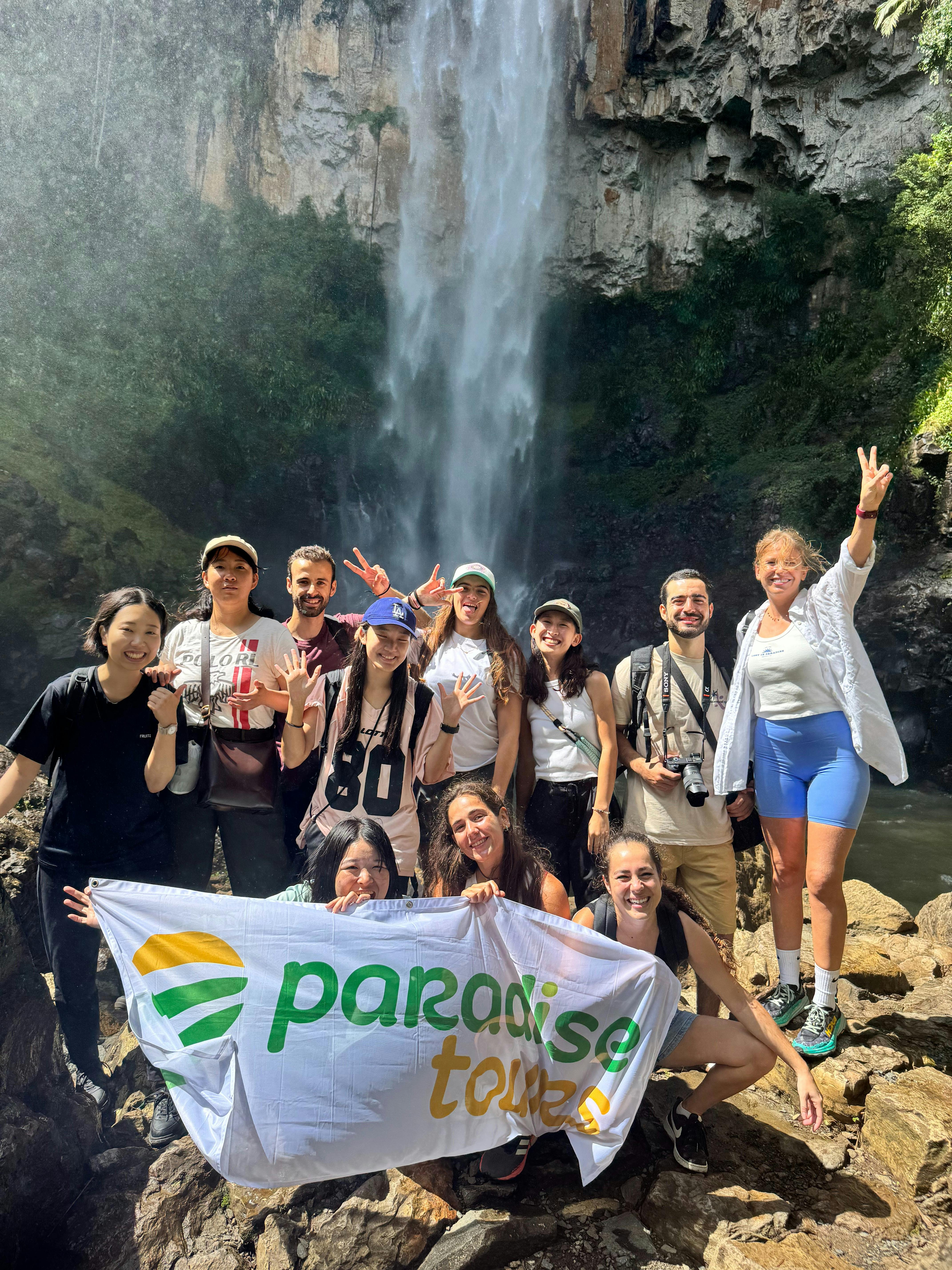 Super 7 Waterfalls and Natural Bridge Tour at Springbrook National Park