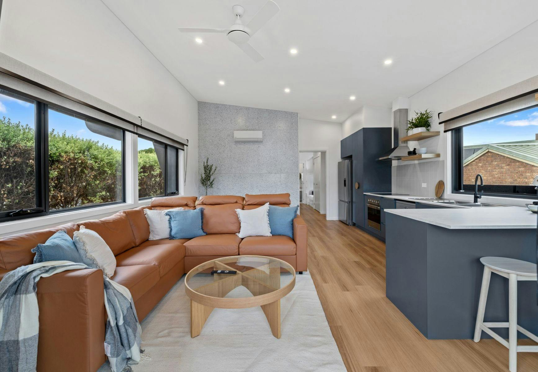 Living / lounge room