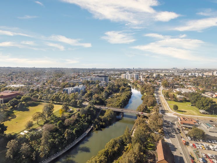 Meriton Suites George Street, Parramatta