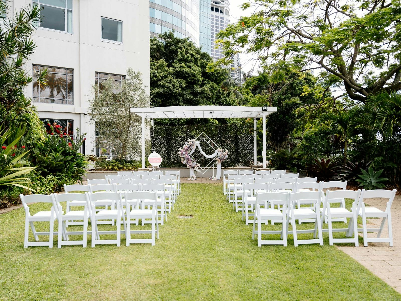 Riverside Garden Ceremony at Stamford Plaza Brisbane's Wedding