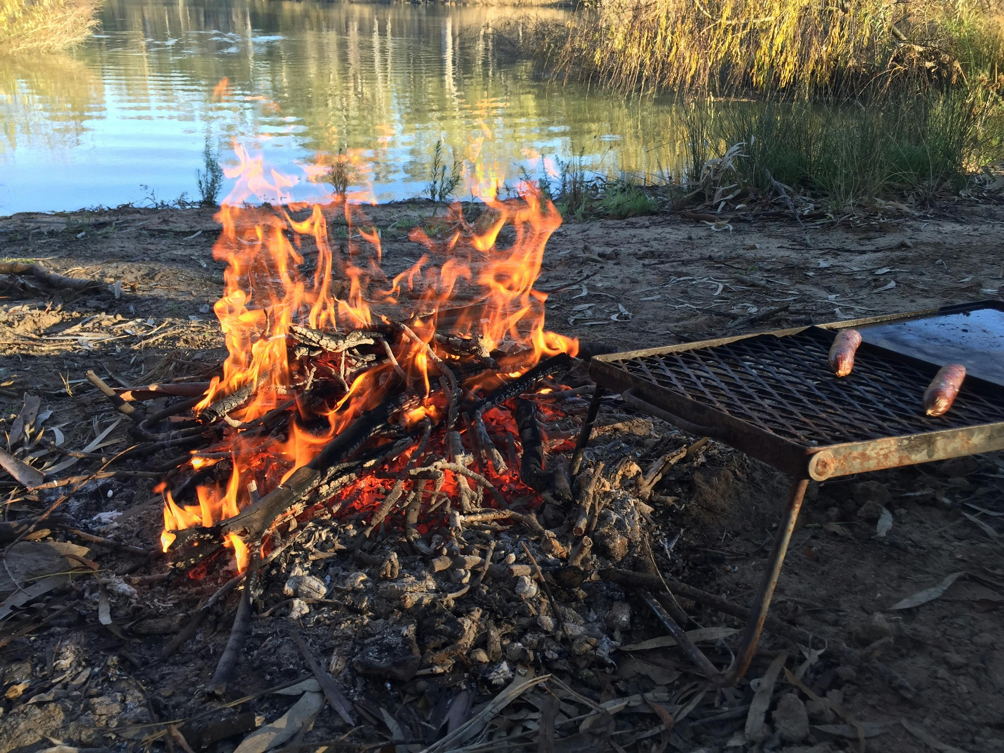 Bush barbecues - riverside.