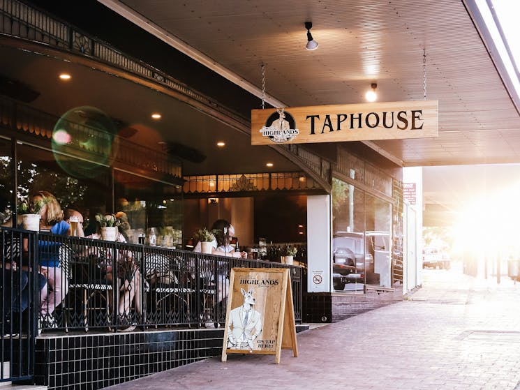 Street View Taphouse Moss Vale