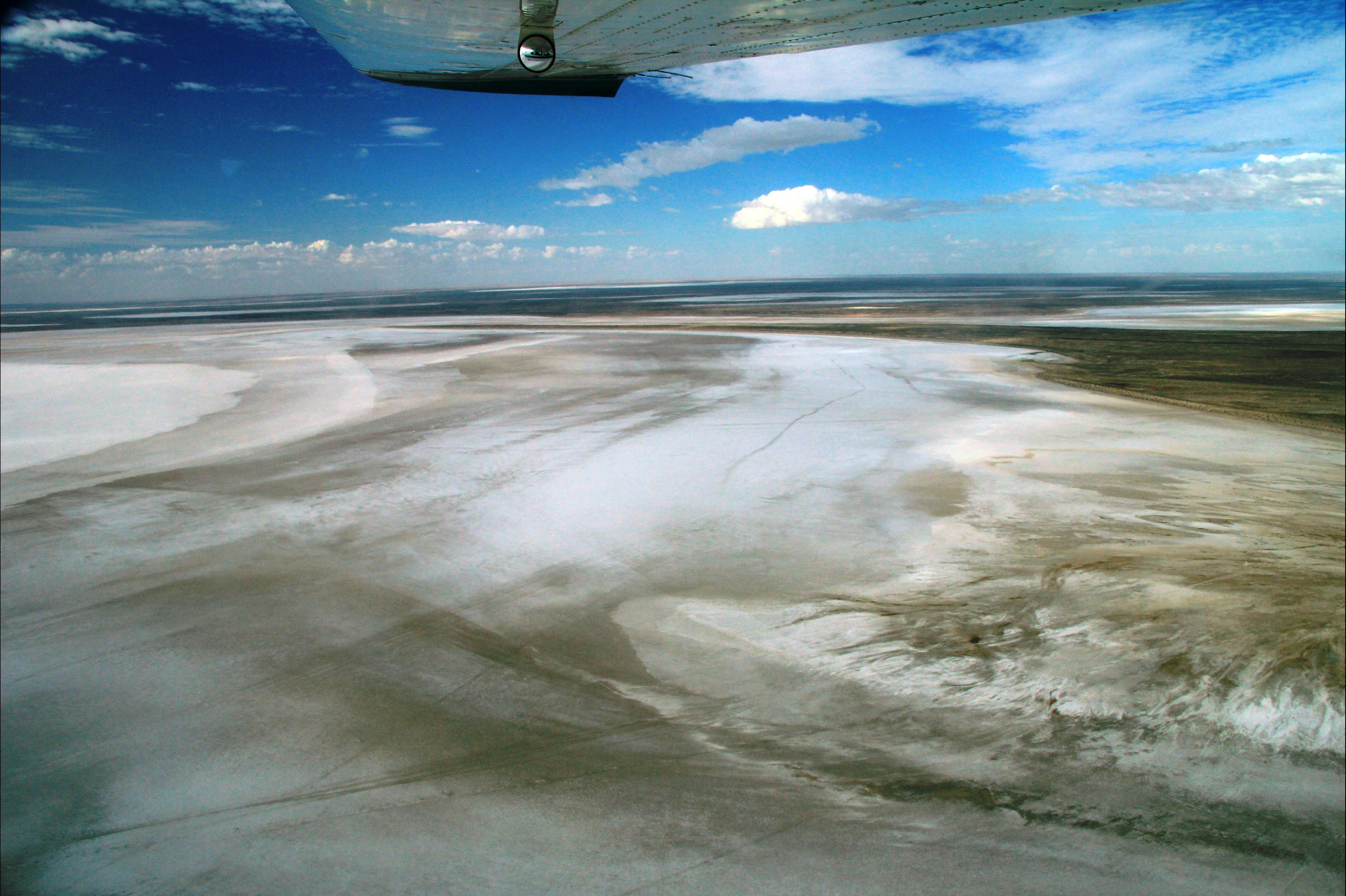 Lake Eyre Tour and Flight Three Day Four Wheel Drive tour.