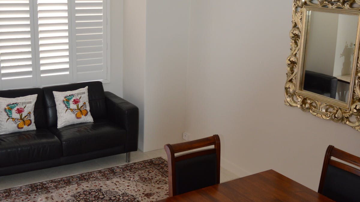 lounge/dining