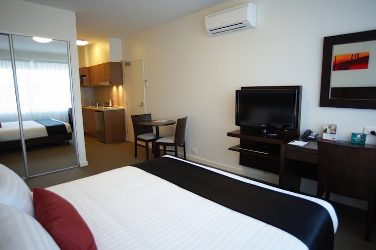 Quest Mawson Lakes