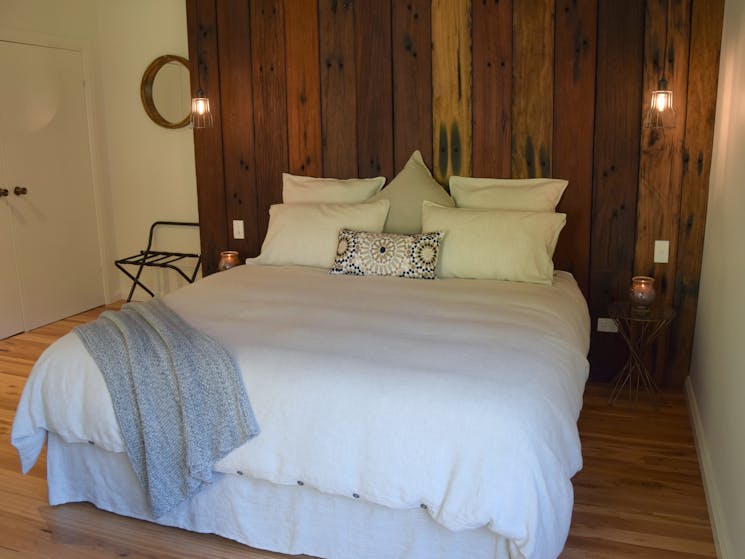 Manning Suite offers a raw and earthy setting for your stay at Copeland House