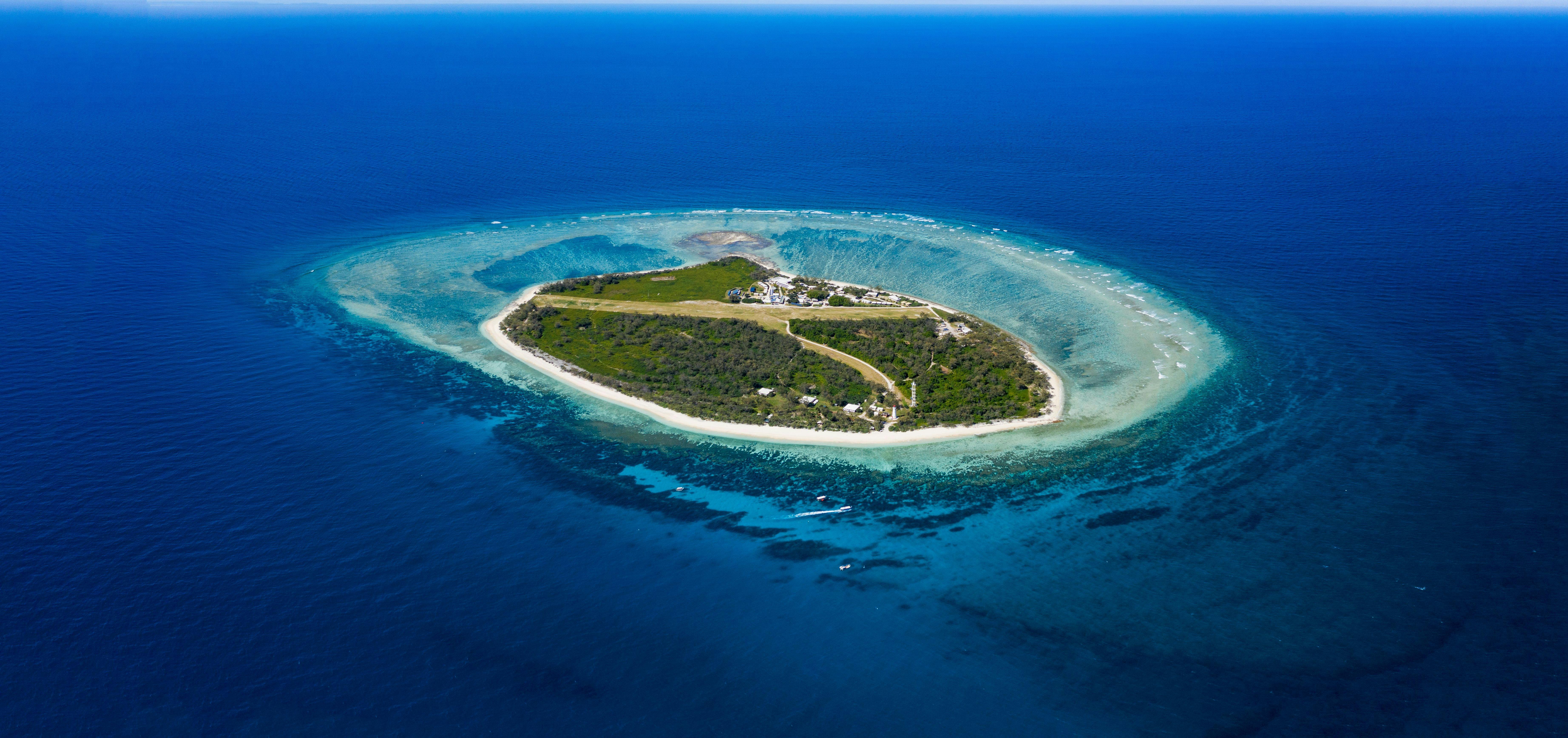 Snorkelling at Lady Elliot Island