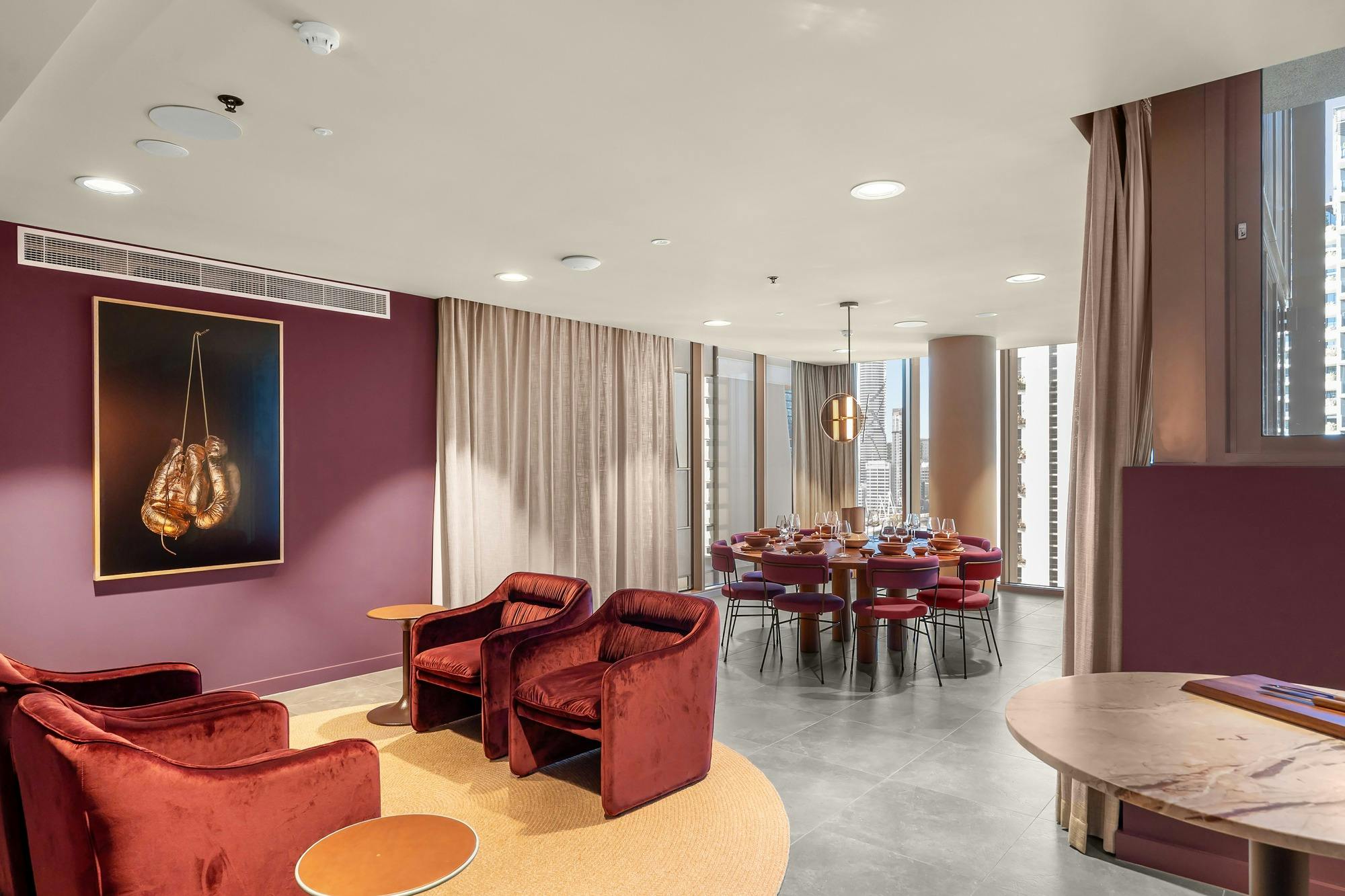 Shared Dining Space - Urban Rest South Brisbane - Urban Rest