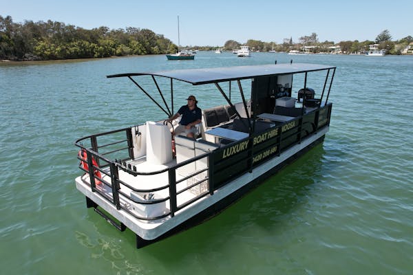 Luxury Boat Hire Noosa
