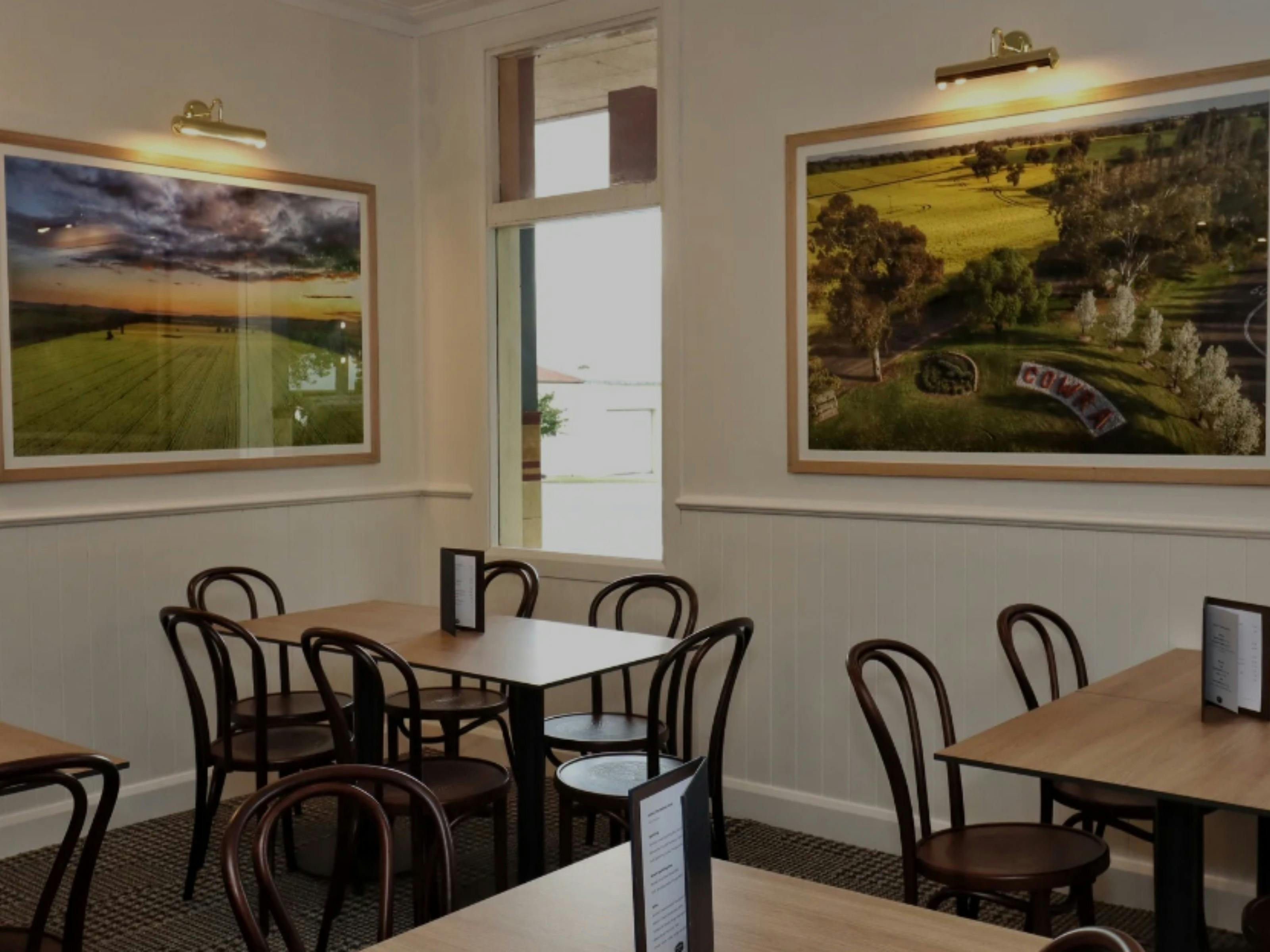 Railway Hotel Cowra edit