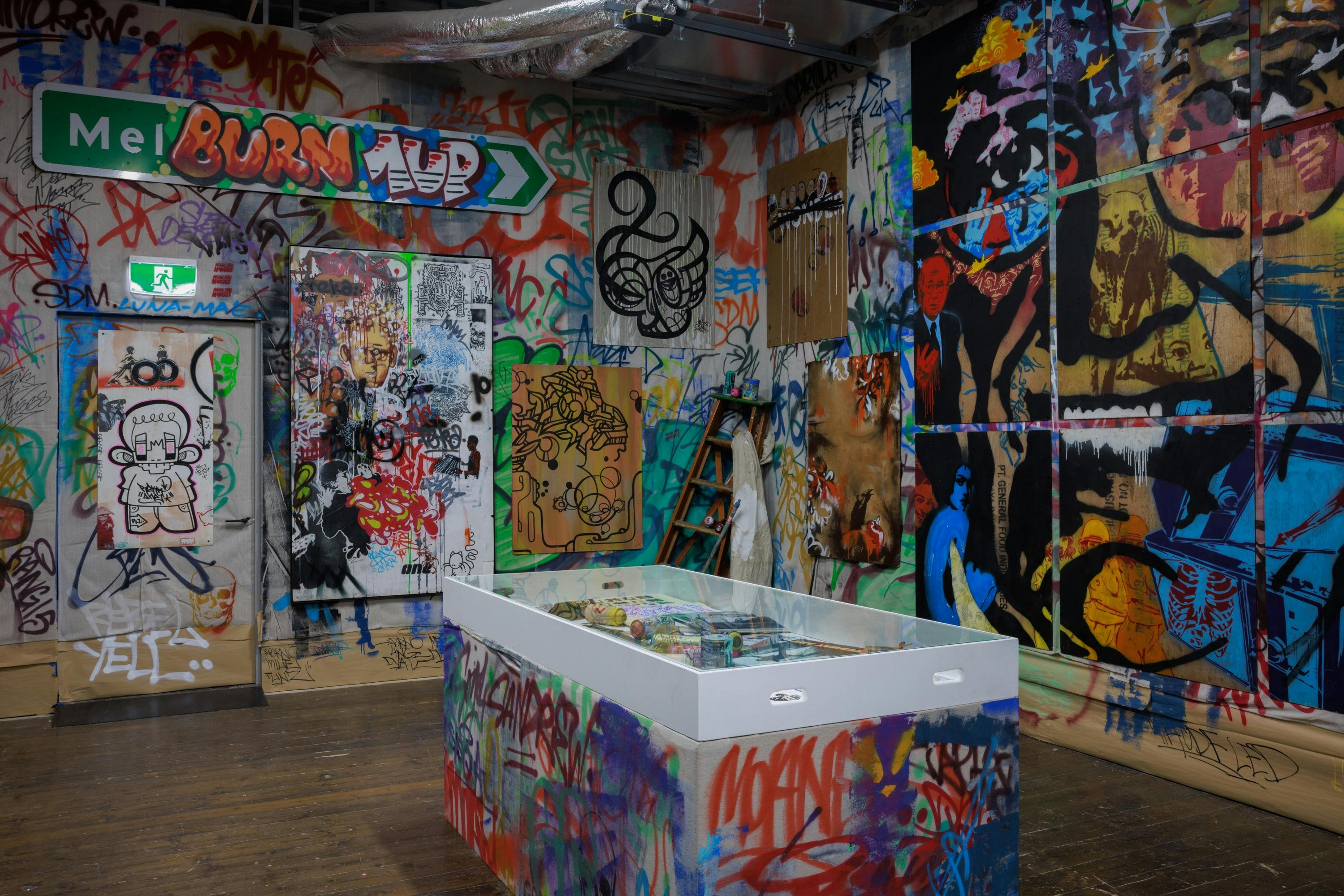 A room covered in graffiti