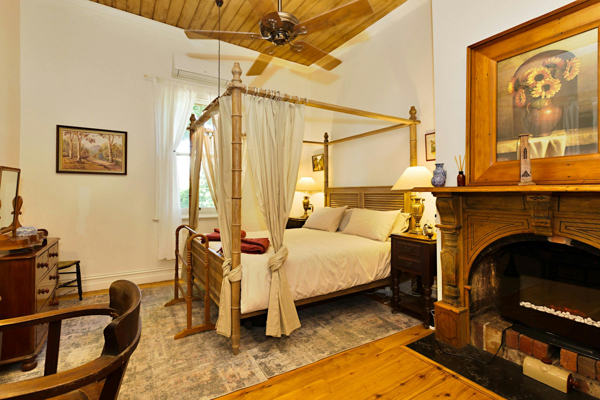 Spacious master bedroom with home office working capabilities.