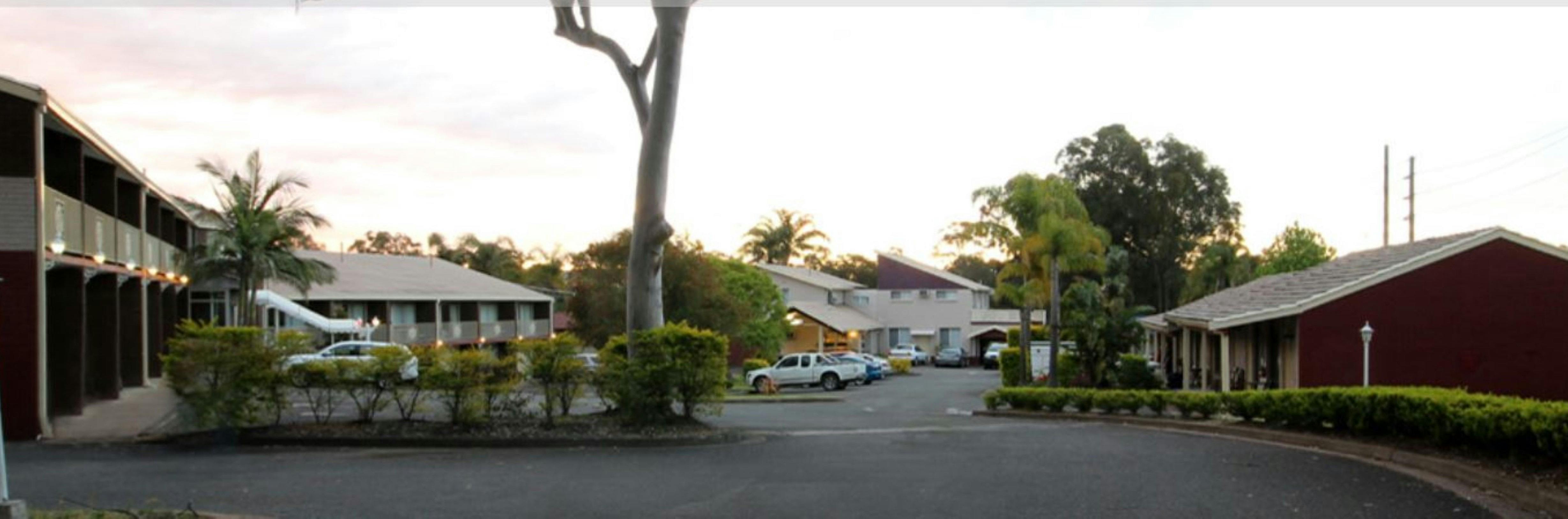 Motel Rooms and spacious onsite parking