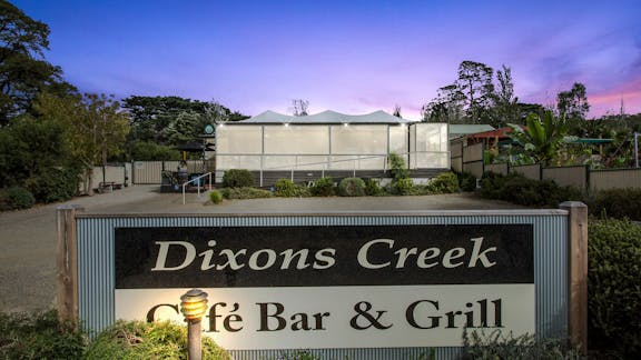 Dixons Creek Cafe Bar and Grill