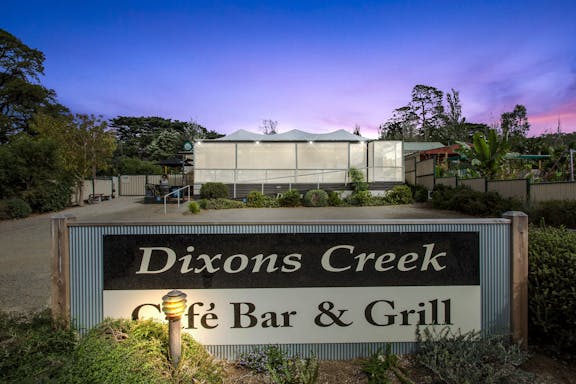 Dixons Creek Cafe Bar and Grill