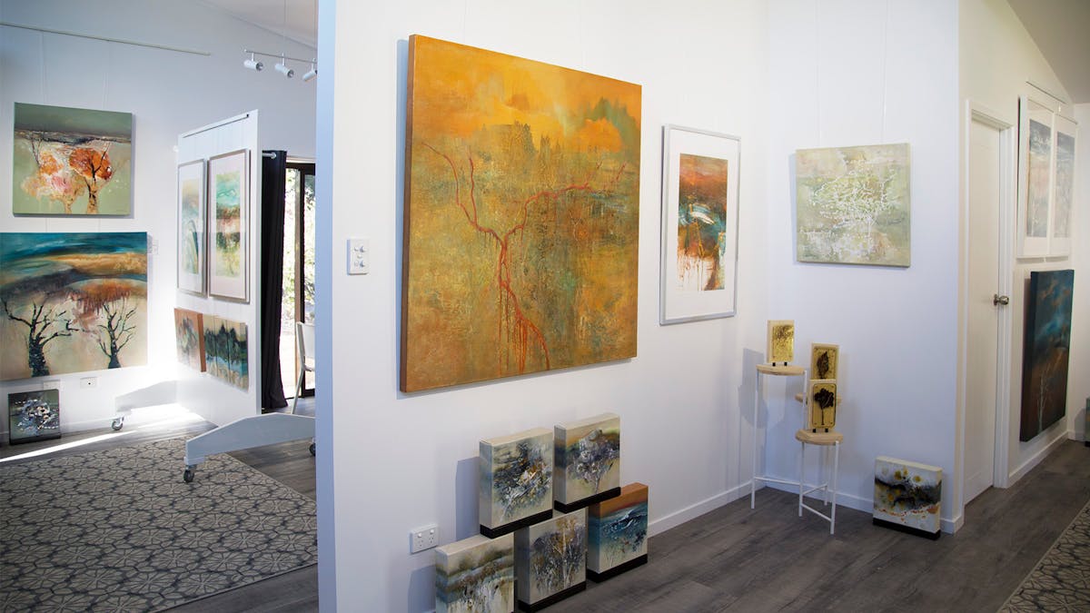 Lyne Marshall's Ningi Art Gallery