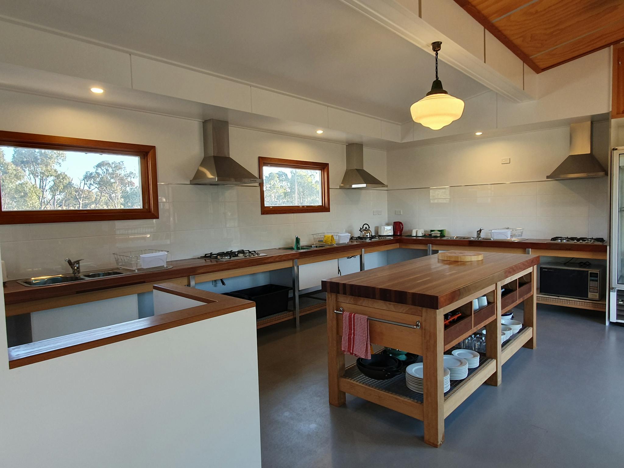 Guesthouse communal kitchen