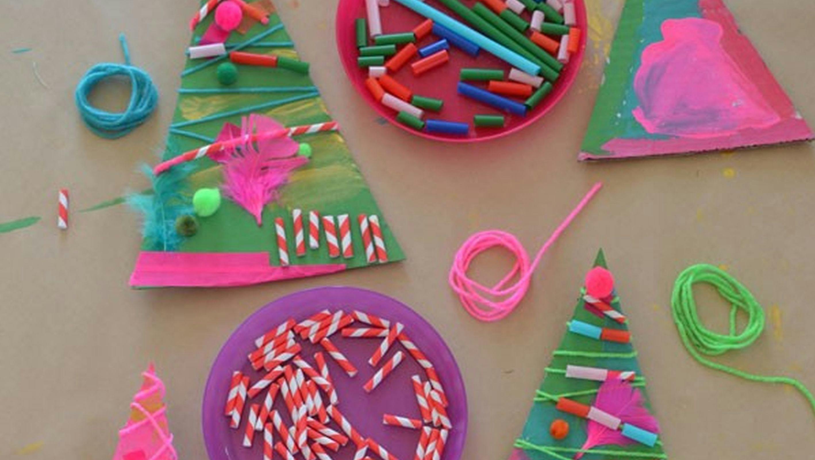 Festive Art Cart with The Benalla Art Gallery