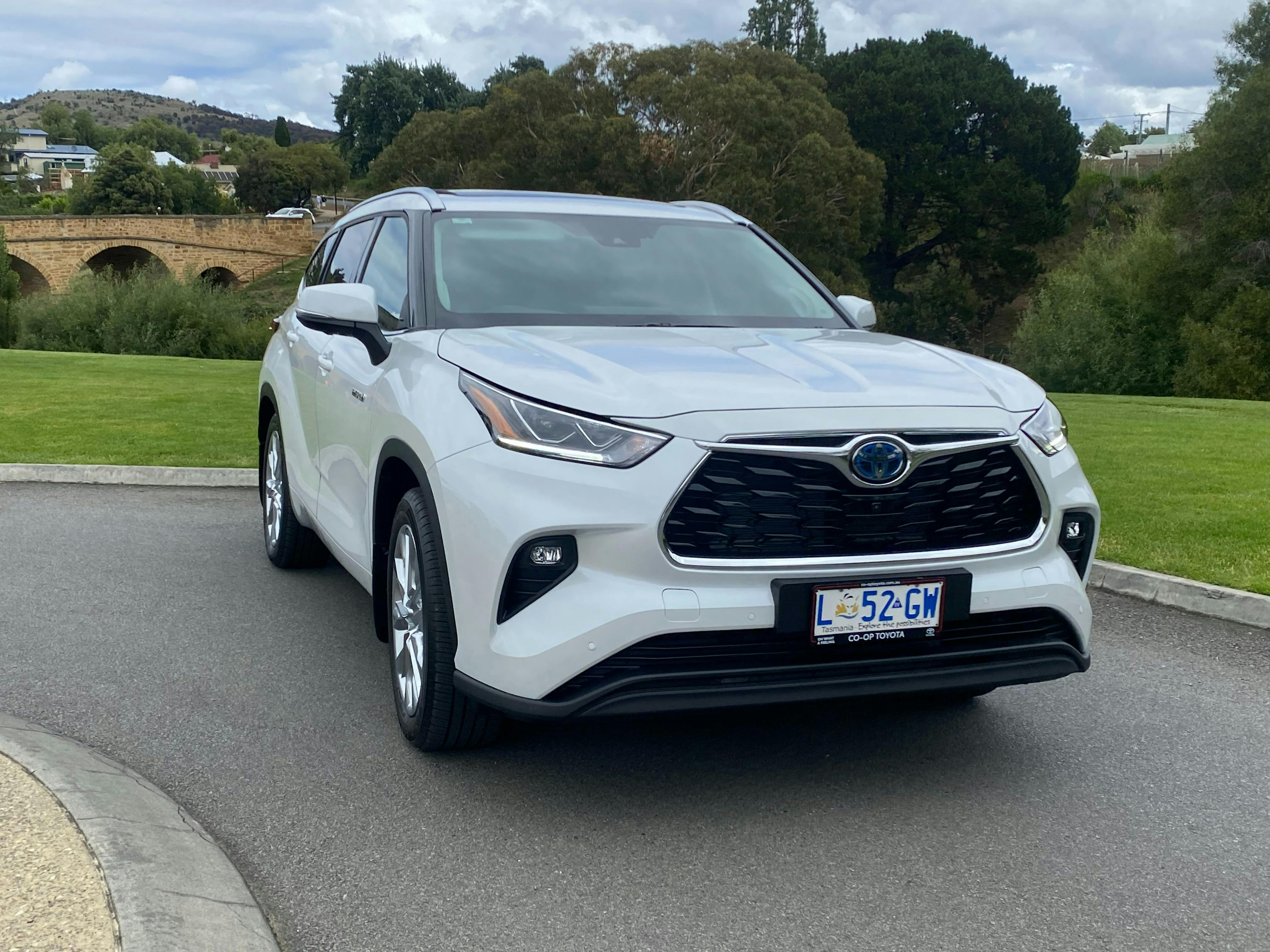 7 Seat Toyota Kluger, option for self drive