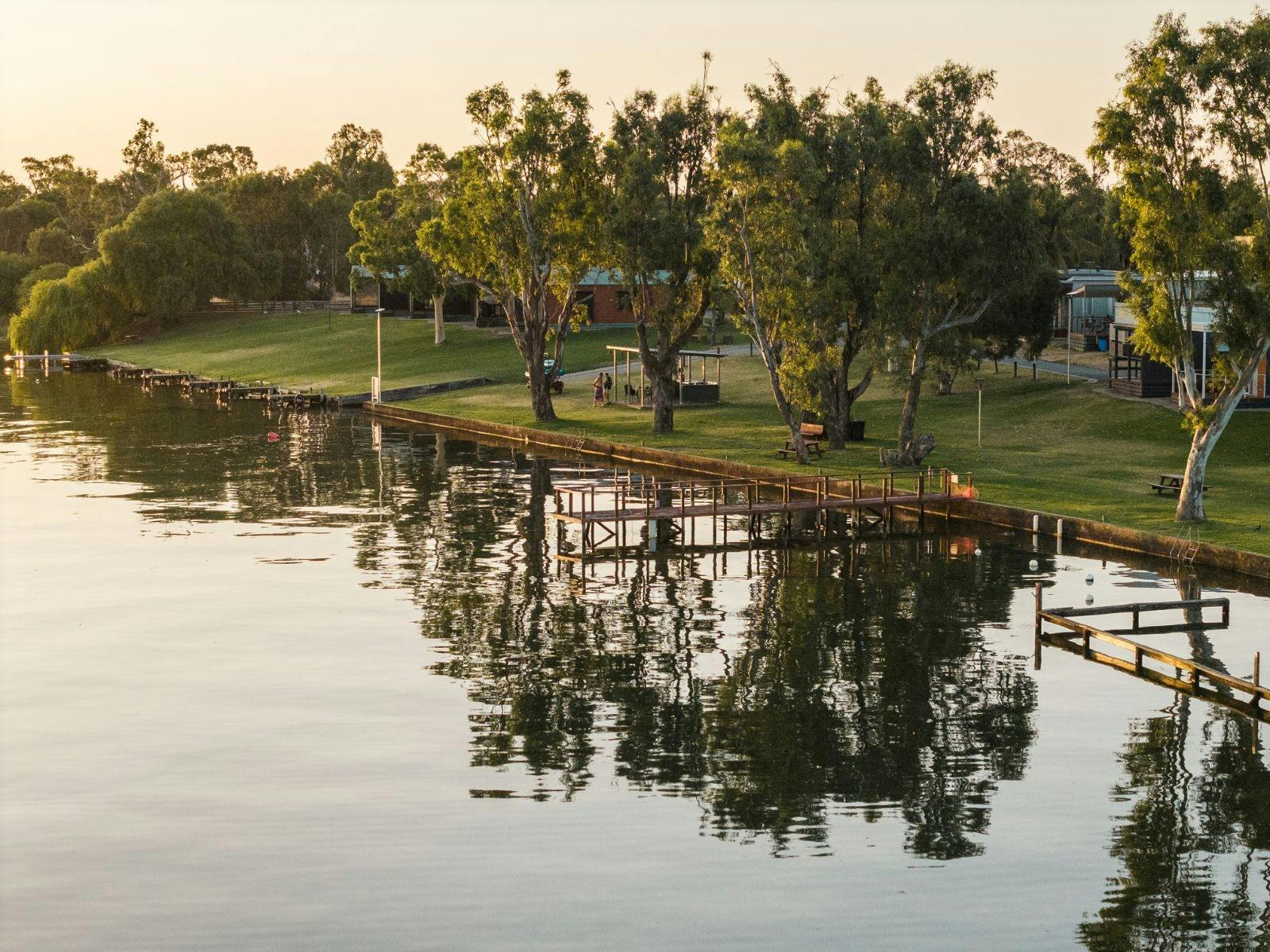 Water front | Tasman Holiday Parks - Lake Mulwala