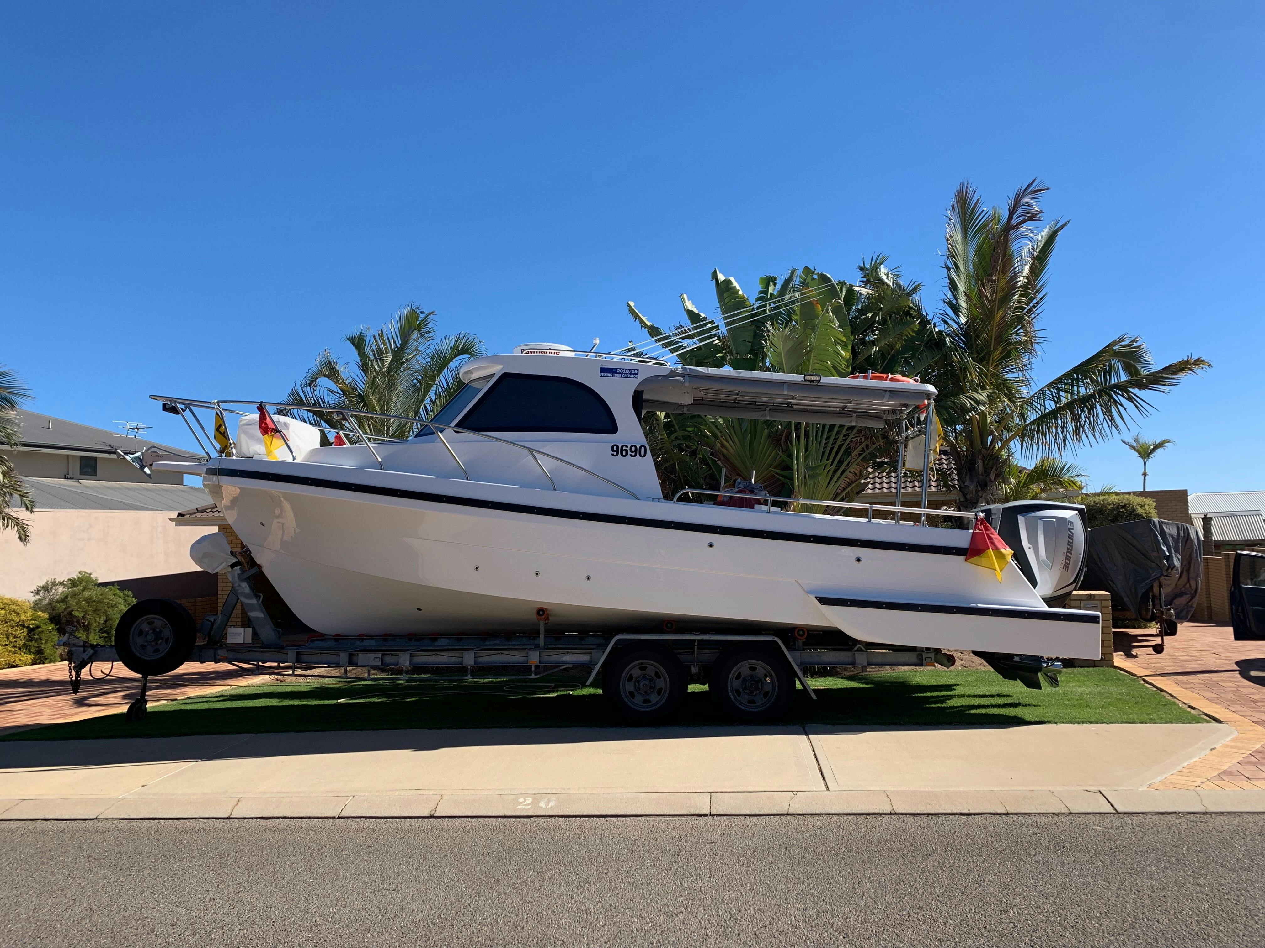 AustSea Tours, Wandi, Western Australia