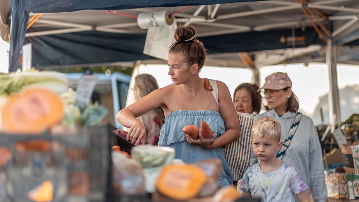 JPM Manly selecting produce
