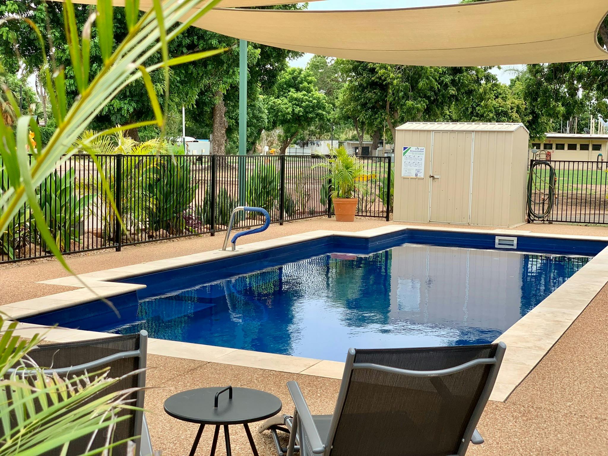 Pool Pool