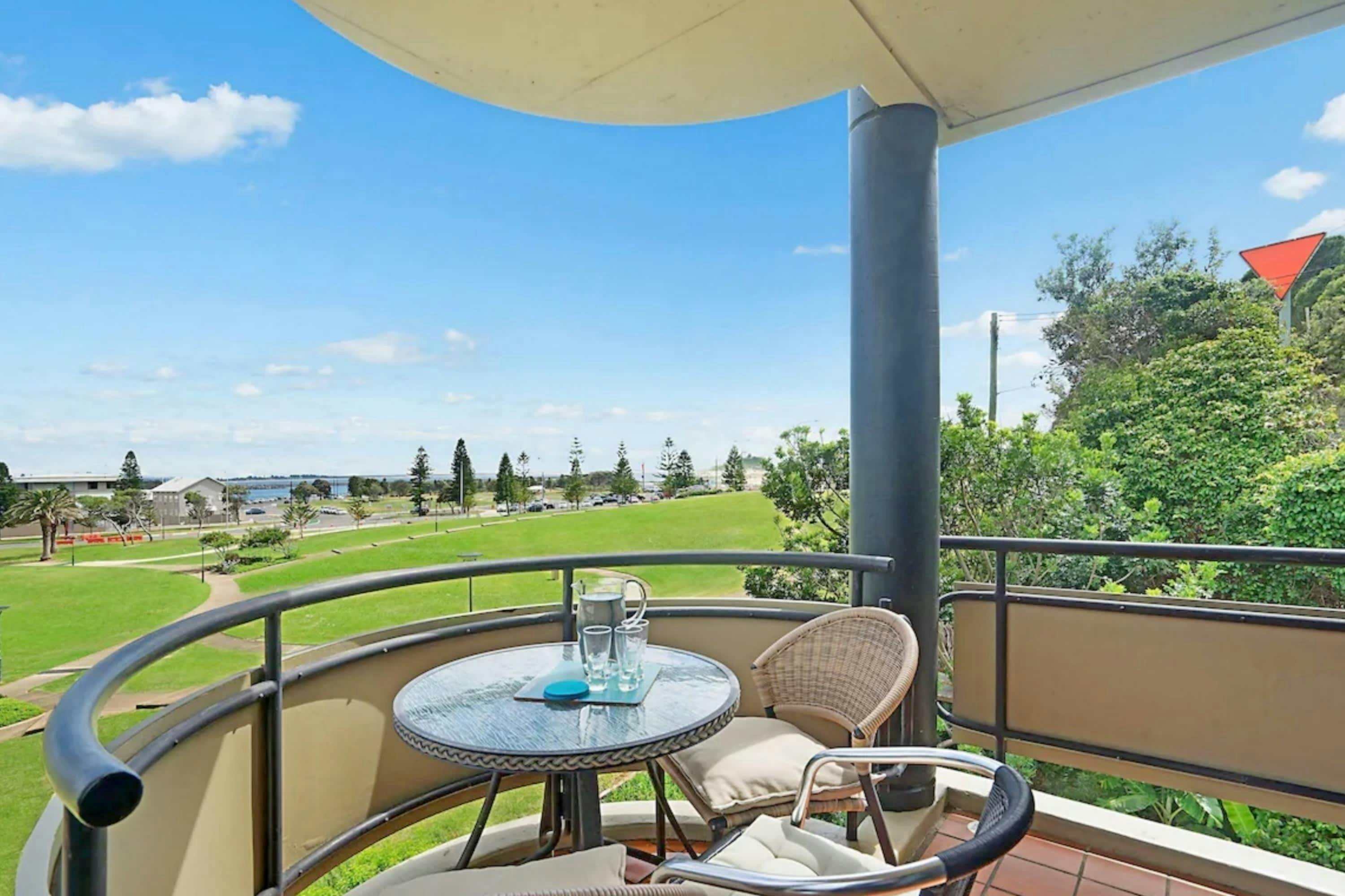 발코니 - 항구 전망