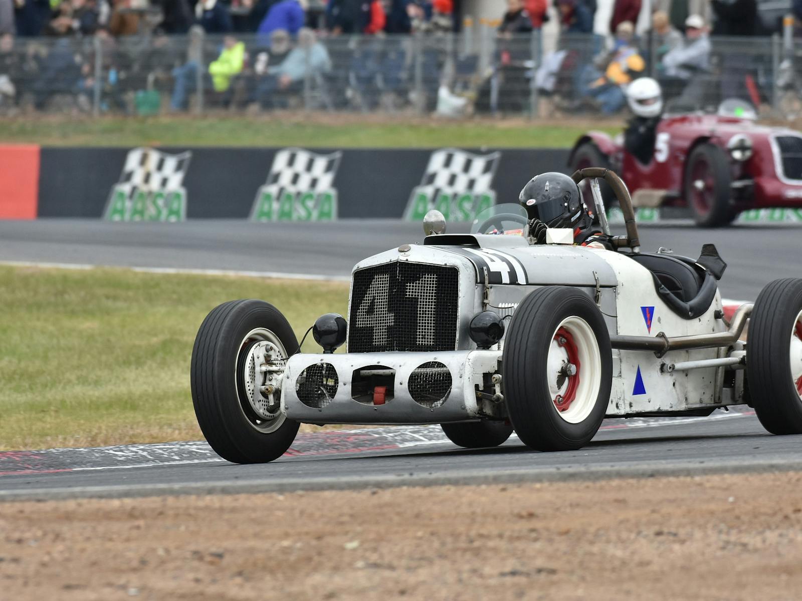 Historic Winton - vehicles from the start to the mid-1980s compete.