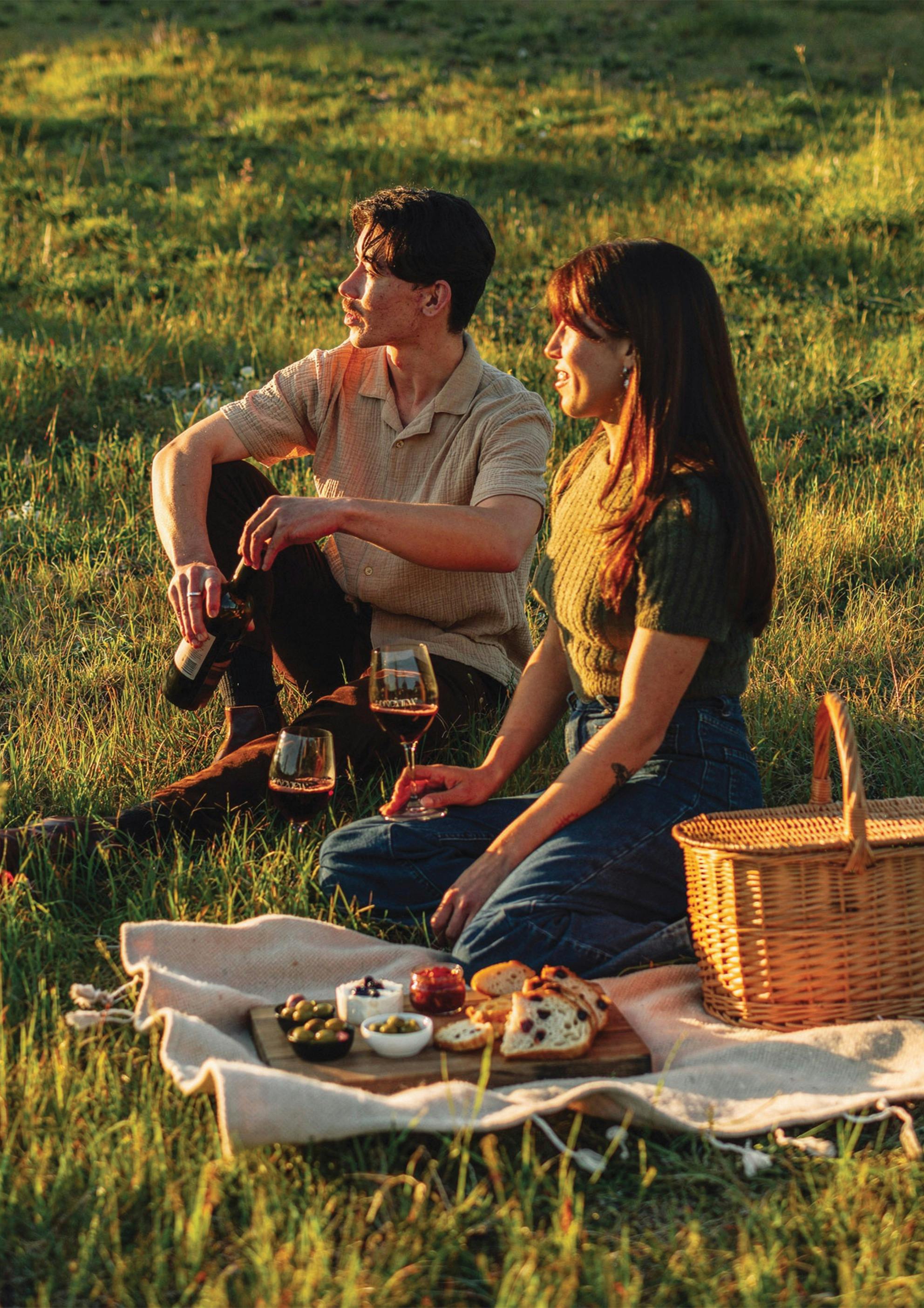 Twin Palms Picnic