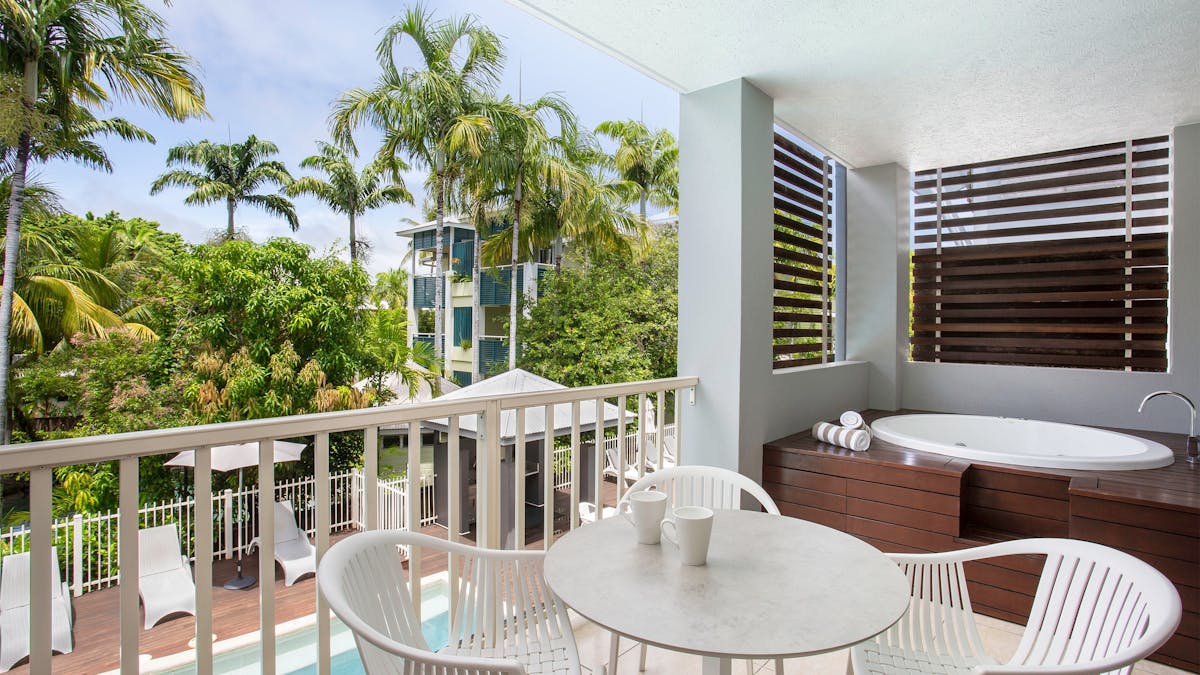 Mantra Aqueous on Port - 1 Bedroom Spa Apartment