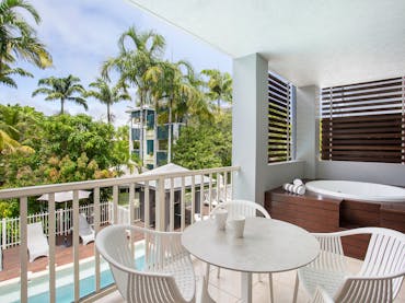 Mantra Aqueous on Port - 1 Bedroom Spa Apartment