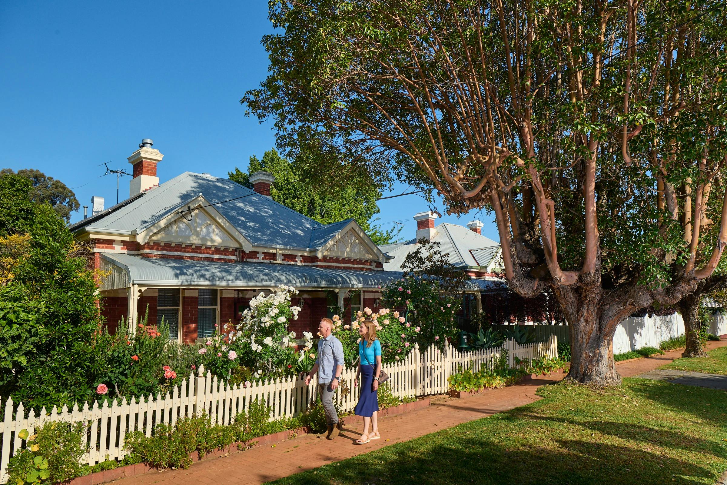 Walking Historic Guildford Streets