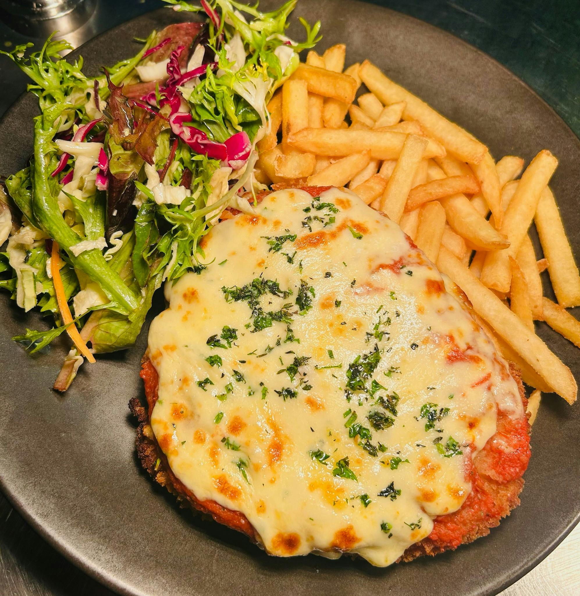 Parmi & Pint