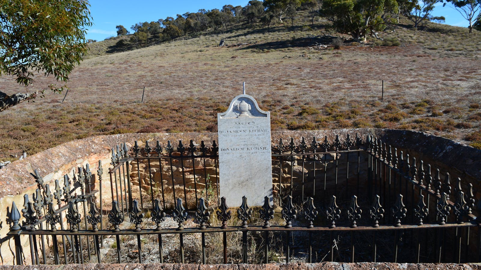 Wangaraleednie Monument & Ruins