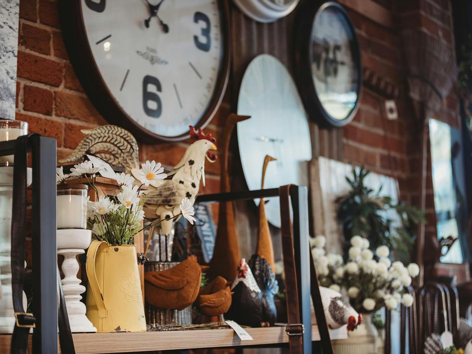 ブリキの鶏と時計